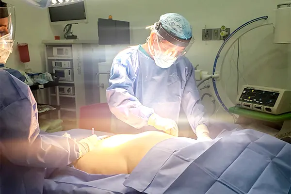 Img-cirujano-plastico-en-bogota-ServiciosHome-Estéticas